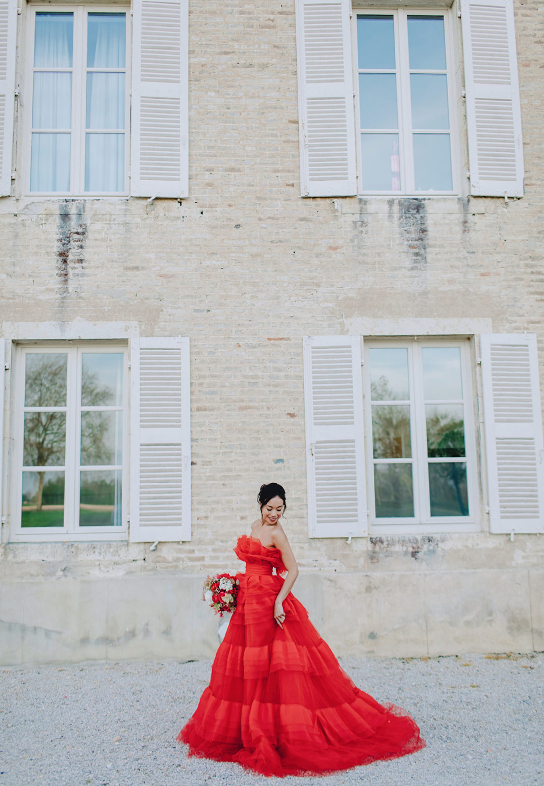 robe rouge monique lhuillier chateau de varennes