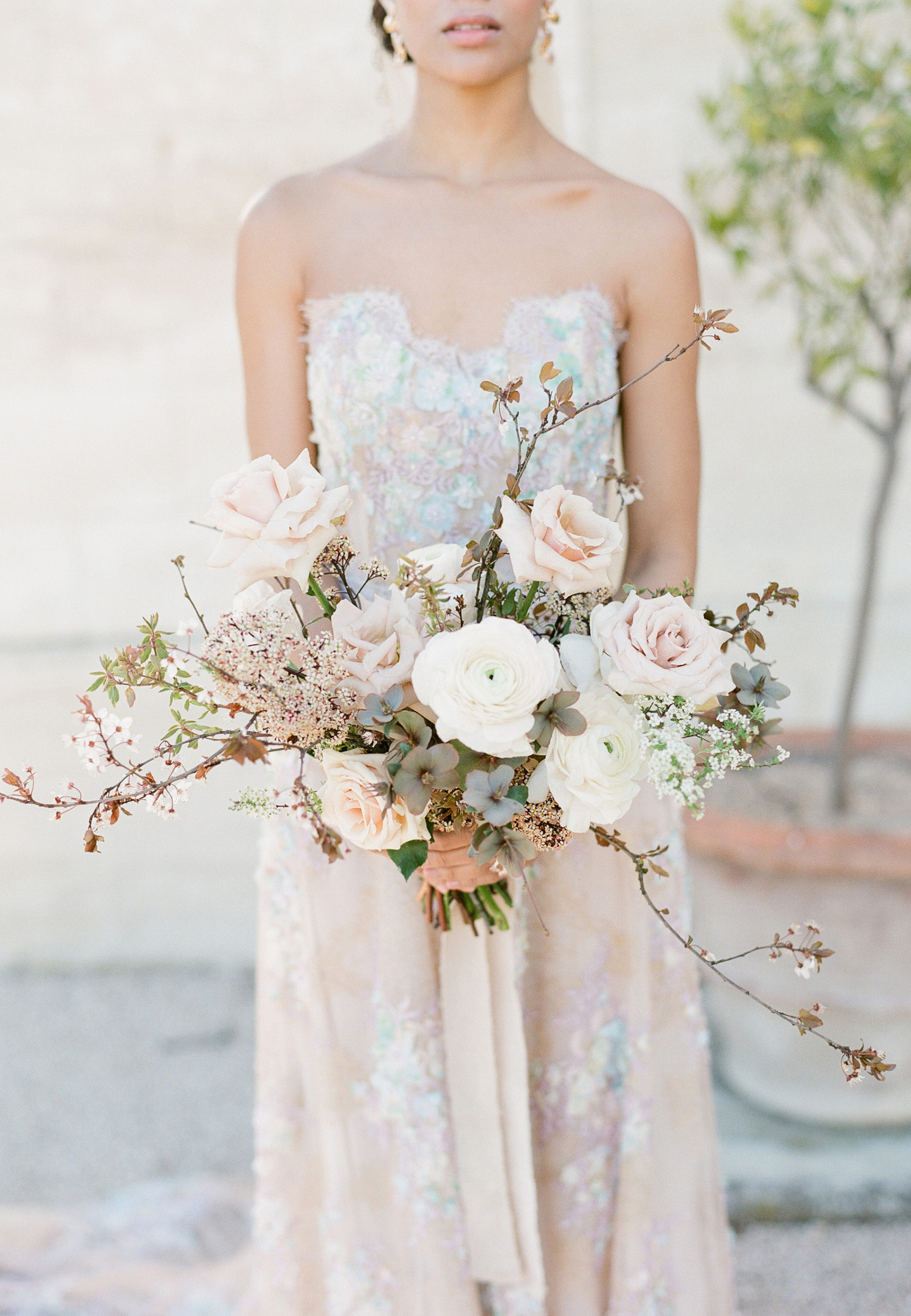 bouquet de mariee fleurs de fee robe de mariée Claire pettibone